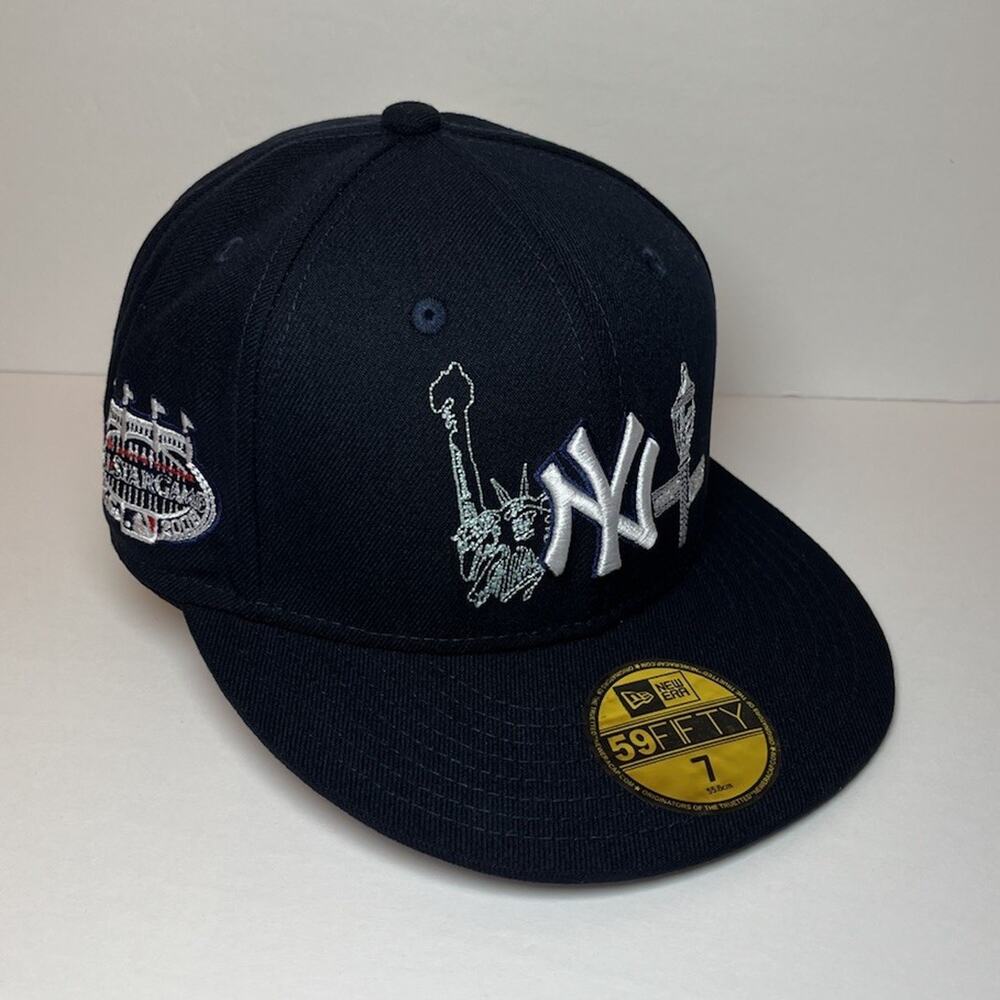 New Era 59FIFTY New York Yankees City Embroidery Fitted Hat Size 7 Navy NWT